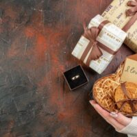 Why Gift Hampers and Gift Baskets Make Perfect Surprises